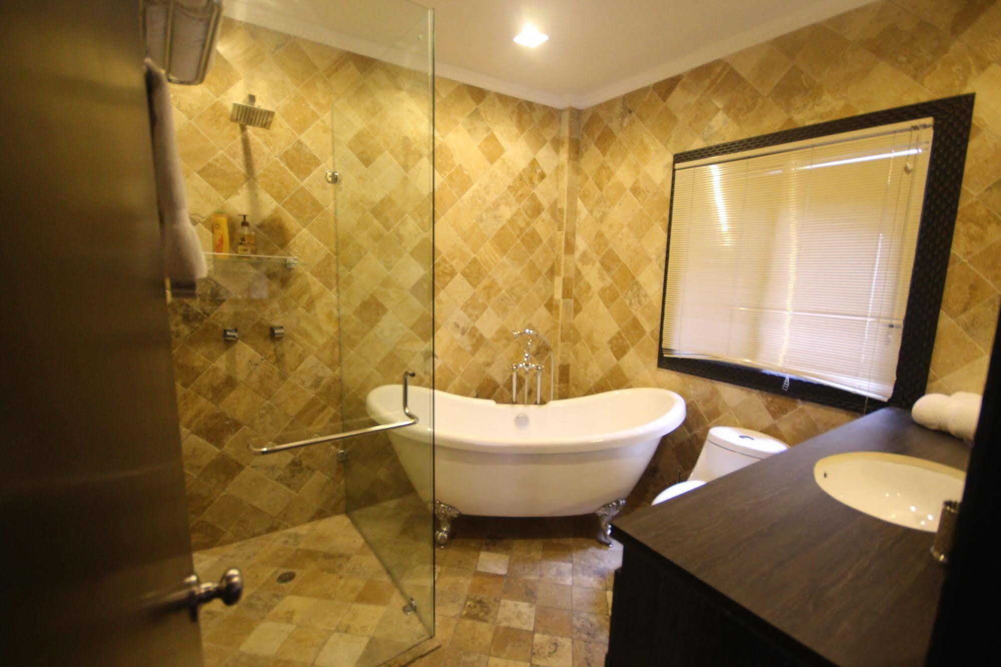 Cedros Inn Boutique Hotel Guayaquil Exterior photo