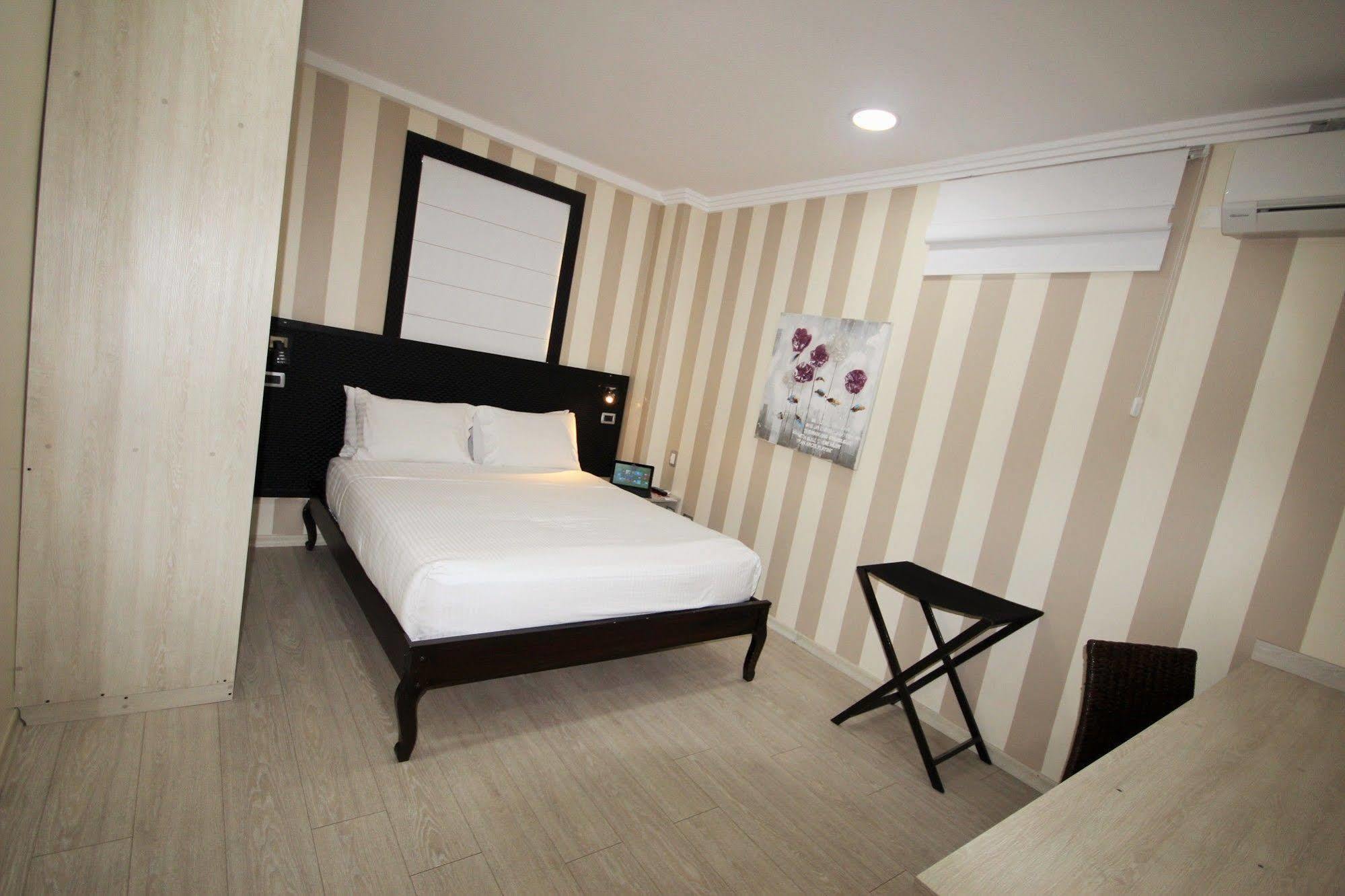 Cedros Inn Boutique Hotel Guayaquil Exterior photo